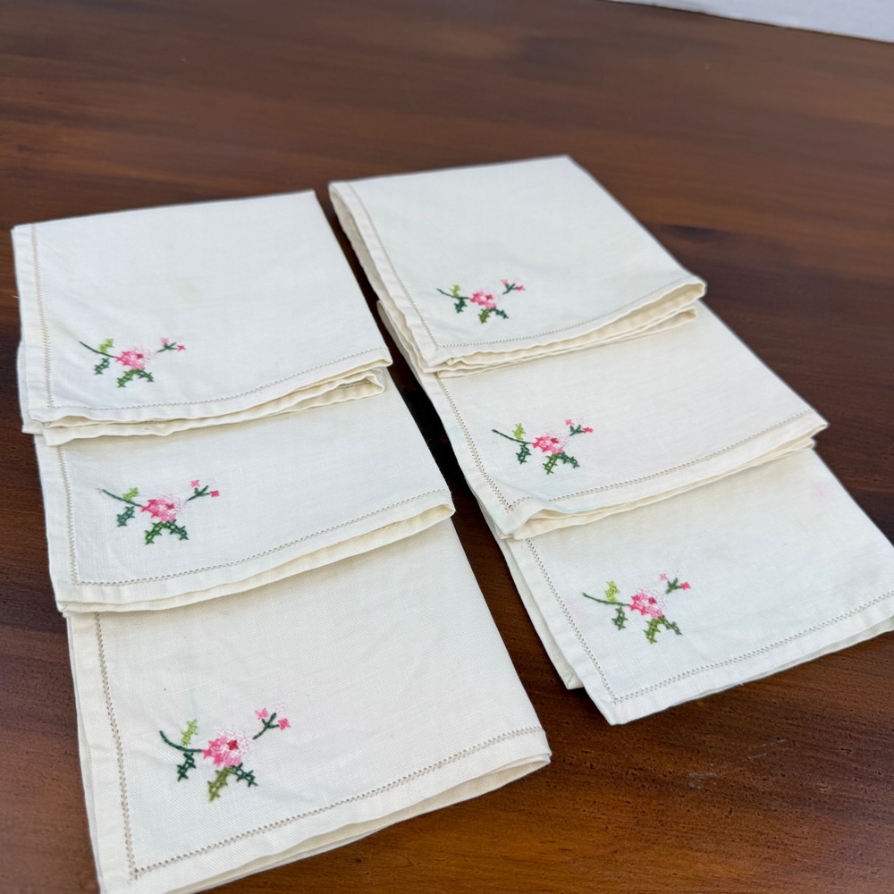 Vintage Hand Embroidered Floral Linen Cocktail Napkins Hemstitch Set of 6 Cream - Picture 2 of 7